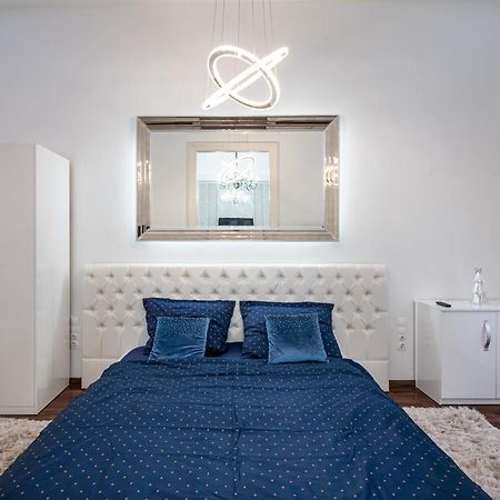 Opera Balkony Luxury Apartment With Free Parking Будапеща Екстериор снимка