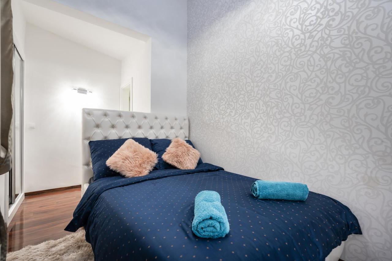 Opera Balkony Luxury Apartment With Free Parking Будапеща Екстериор снимка