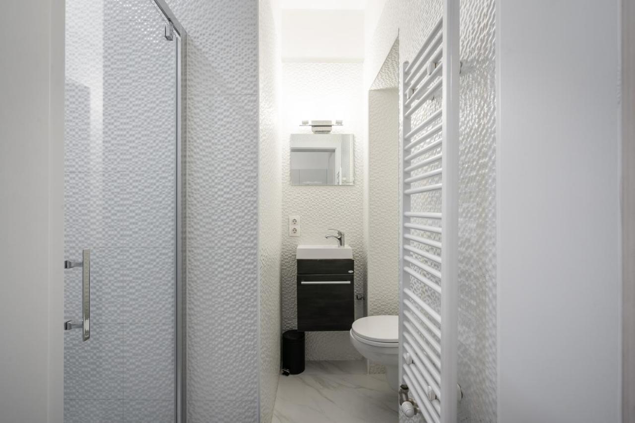 Opera Balkony Luxury Apartment With Free Parking Будапеща Екстериор снимка
