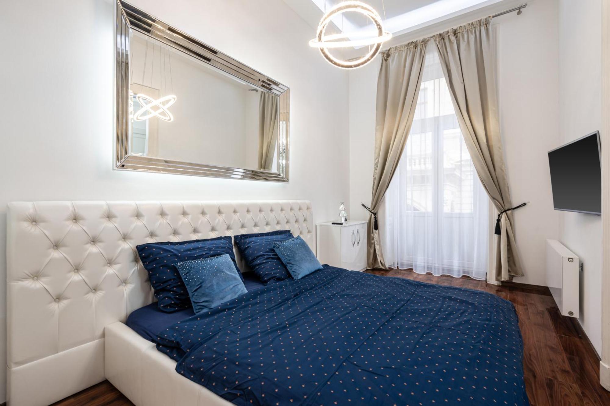 Opera Balkony Luxury Apartment With Free Parking Будапеща Екстериор снимка