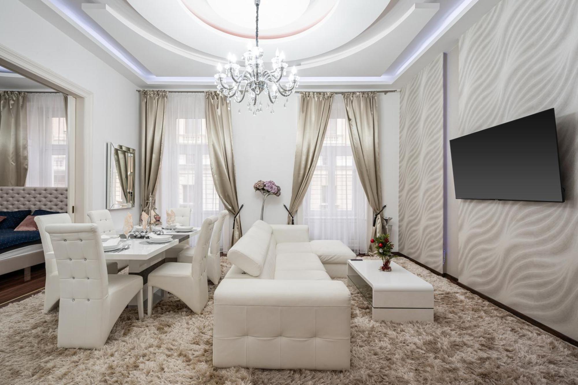 Opera Balkony Luxury Apartment With Free Parking Будапеща Екстериор снимка