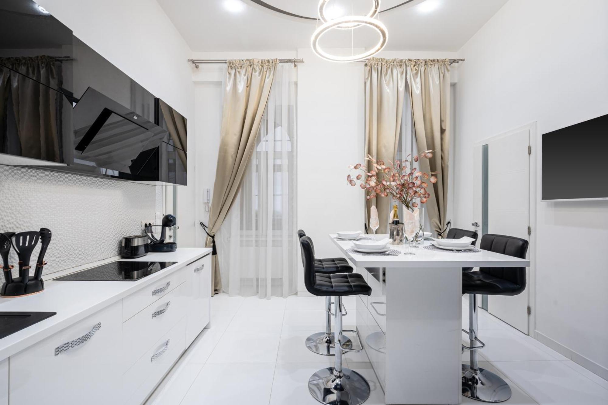 Opera Balkony Luxury Apartment With Free Parking Будапеща Екстериор снимка
