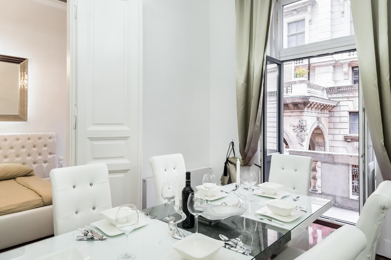 Opera Balkony Luxury Apartment With Free Parking Будапеща Екстериор снимка
